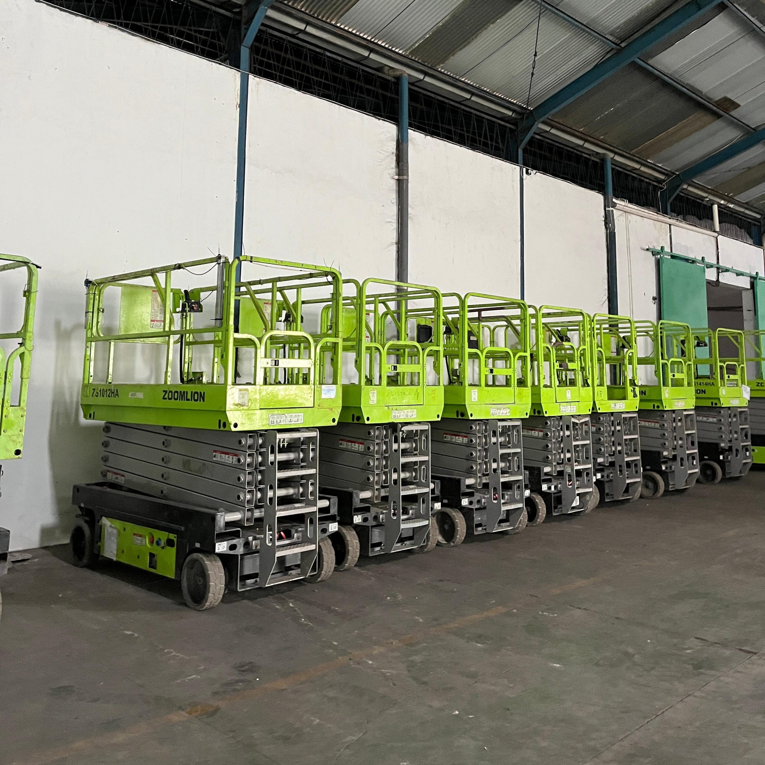 Scissor Lift Terbaik Pasuruan